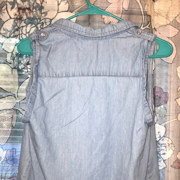 Jean Vest - Picture 4 of 4